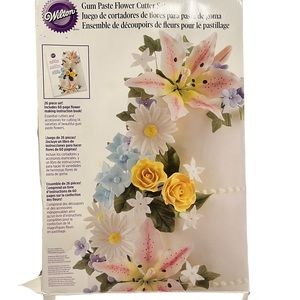 Wilton Gum Paste Flower Cutter Set, NIB